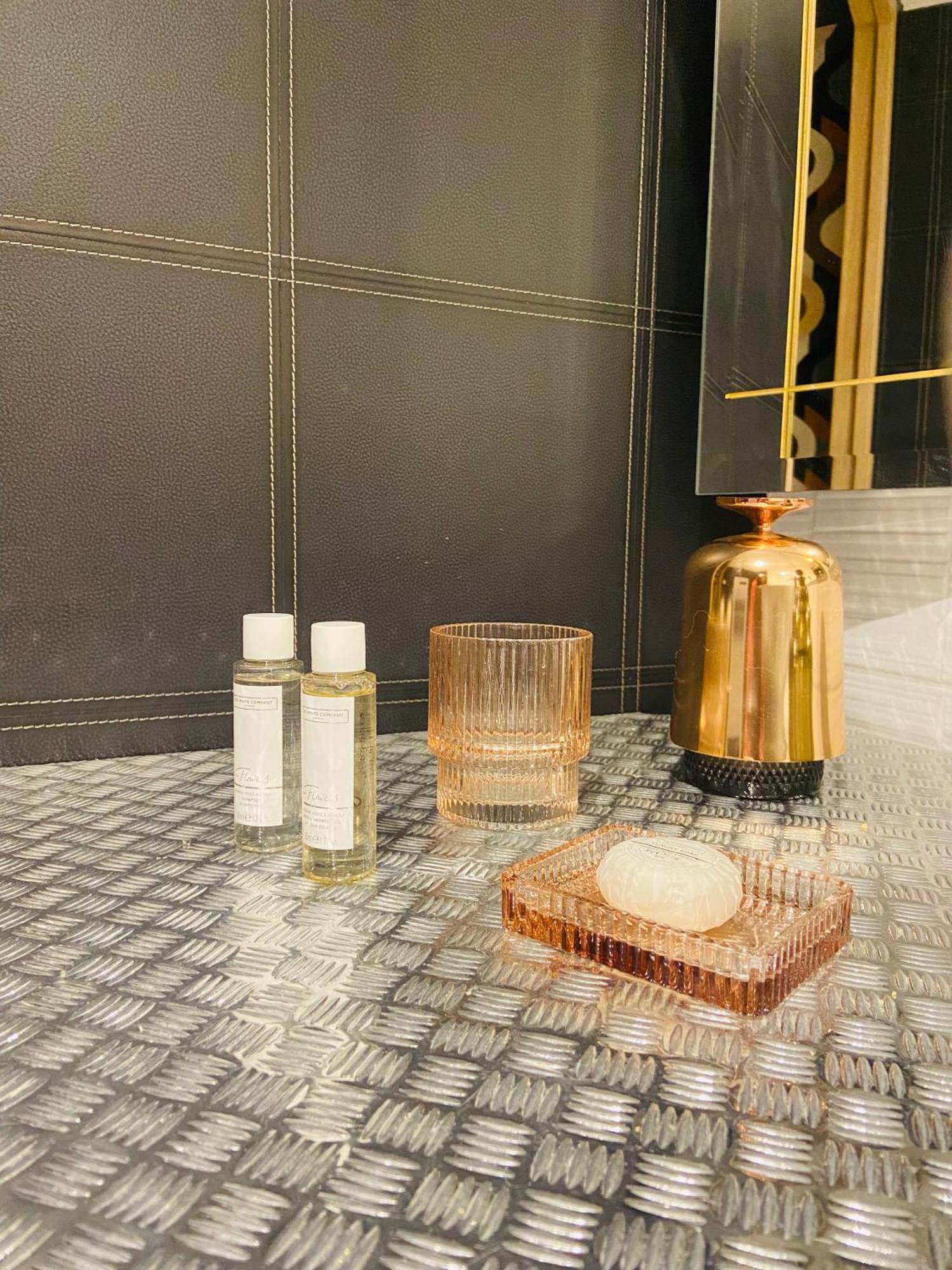 Chez Val Et Tonio Otel Rennes Dış mekan fotoğraf